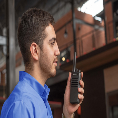 Radio Portátil UHF, 5W de Potencia, Scrambler de Voz, Alta Cobertura, 400-470 MHz, 16 canales preconfigurados - Image 8